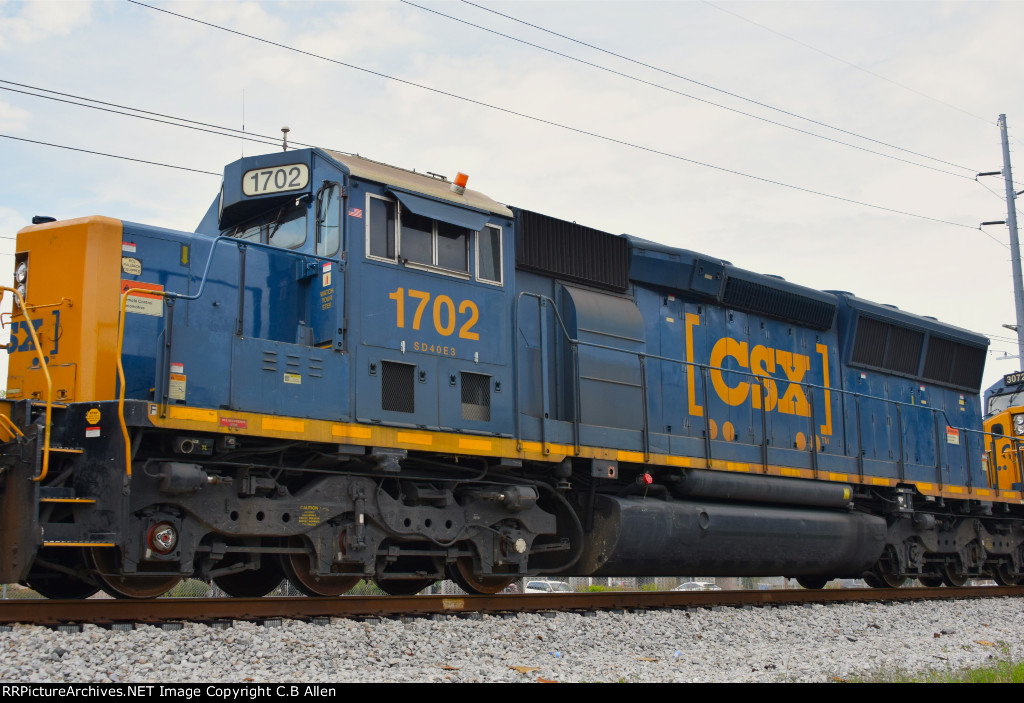 CSX 1702